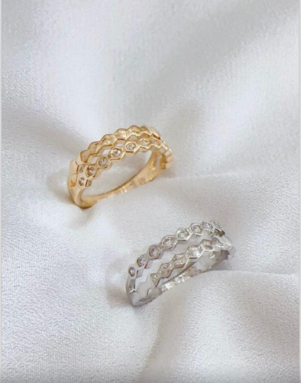 Anel Duplo Liso com Zircônias Banho Ouro